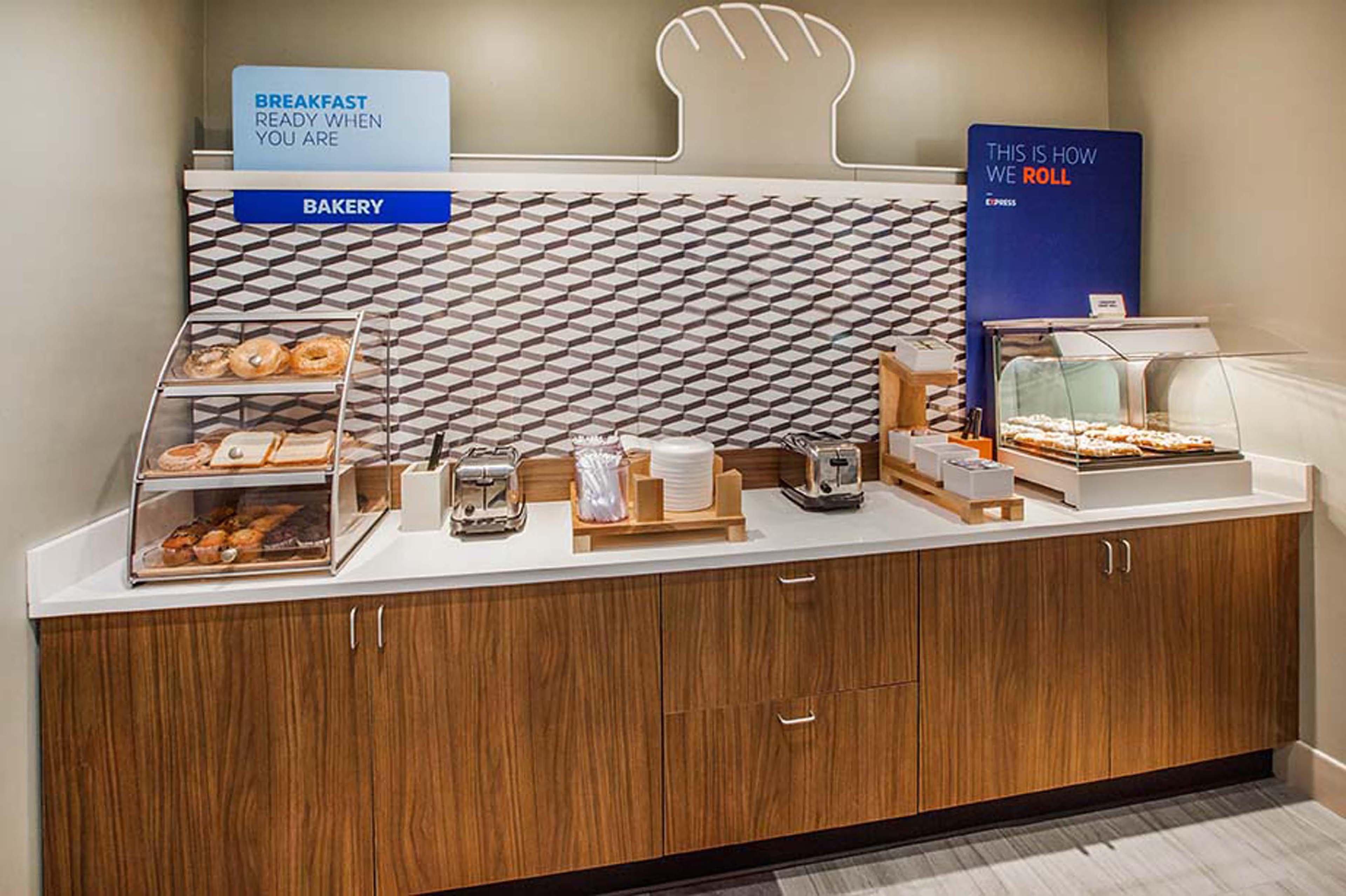 Holiday Inn Express Williamsburg By Ihg Extérieur photo